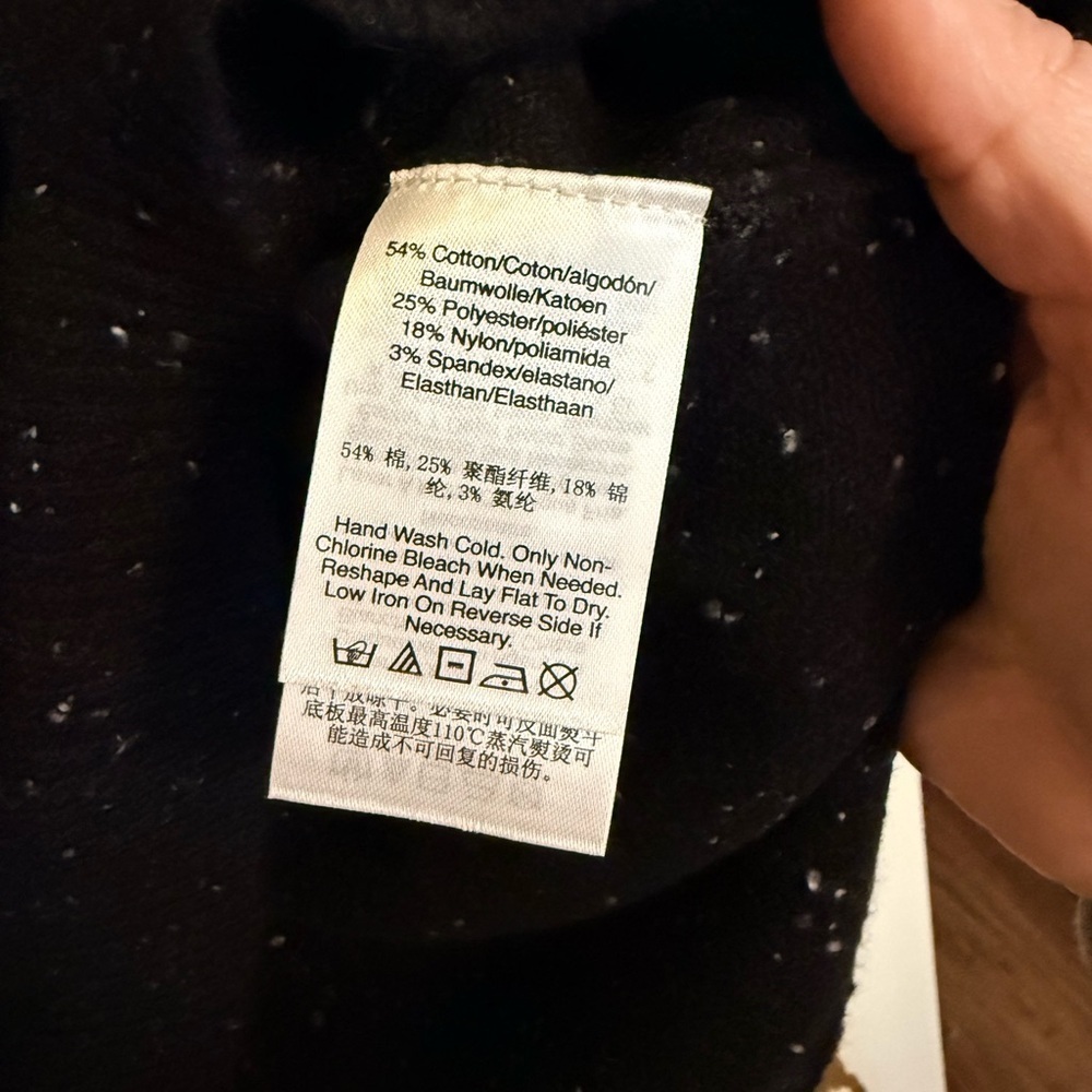 DKNY Jeans Women's Black Knit Sweater Size Large - Picture 3 of 7